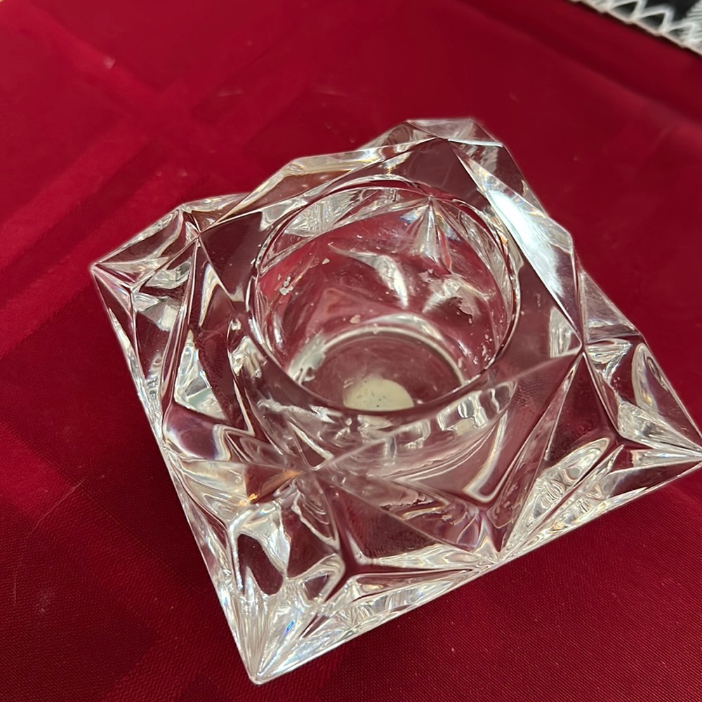 Party lite candle holder